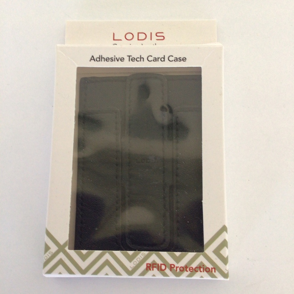 LODIS BLACK LEATHER TECH CARD CASE NWT
